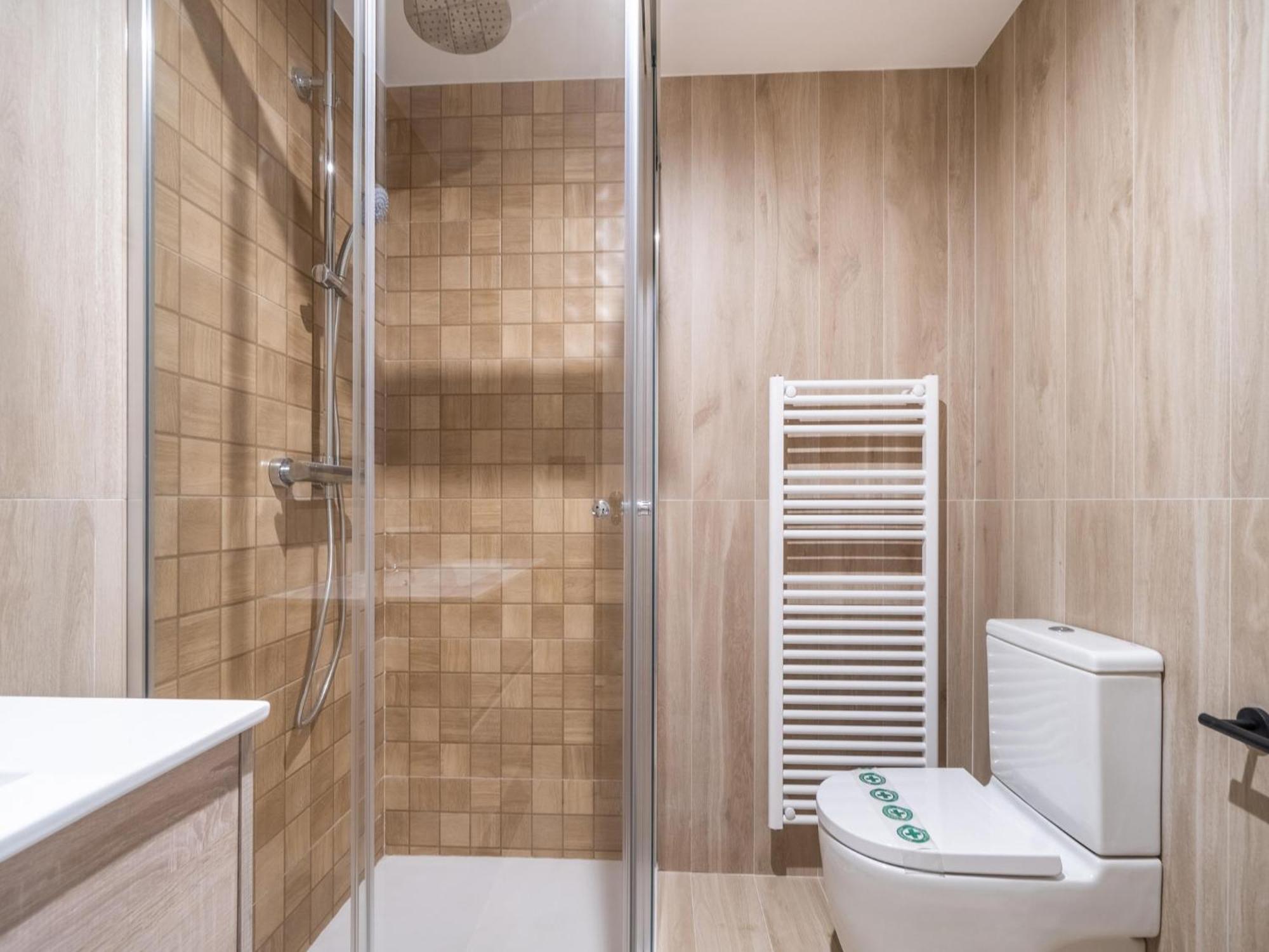 Natusliving Benasque E Apartment Bagian luar foto