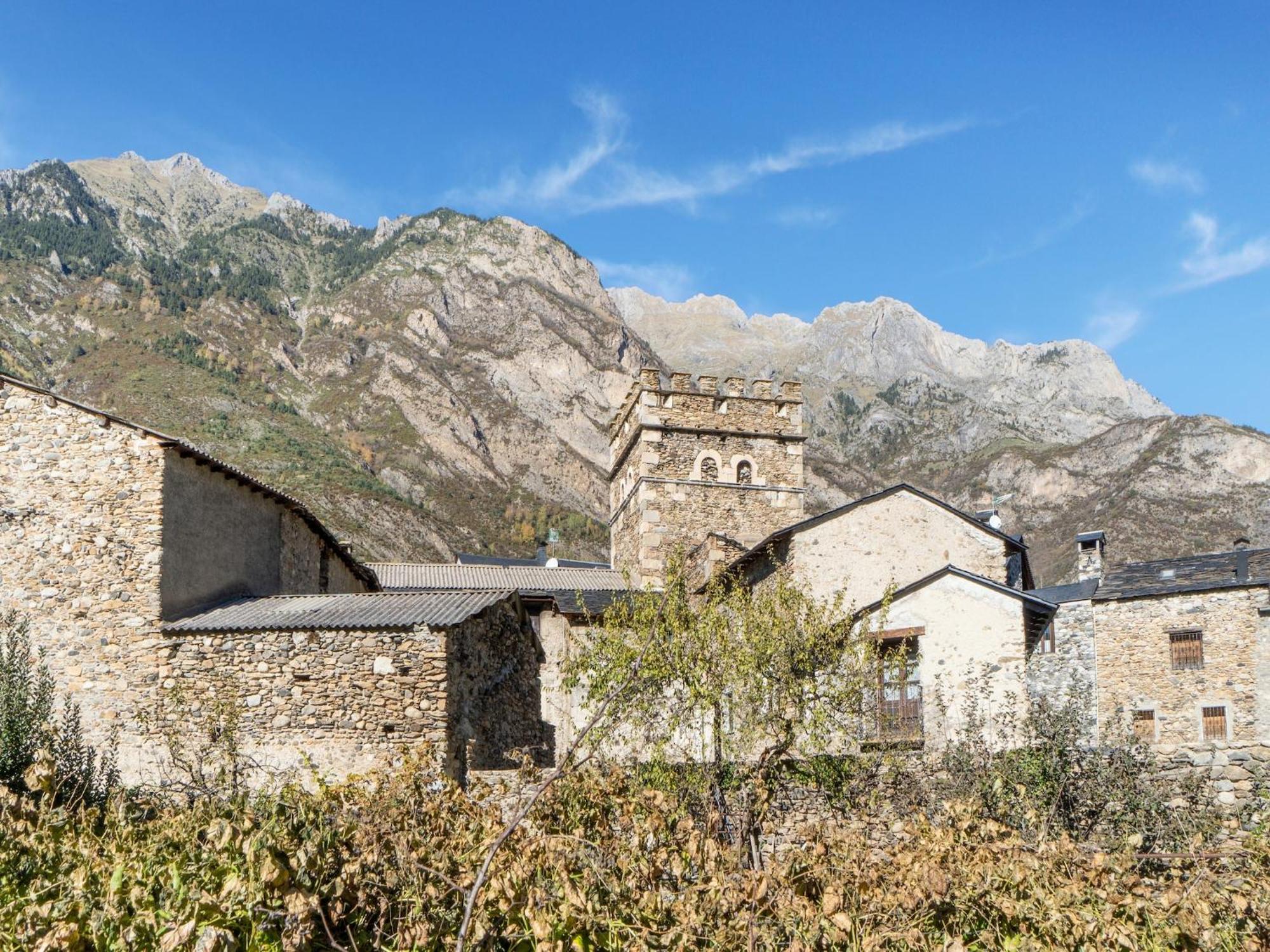 Natusliving Benasque E Apartment Bagian luar foto
