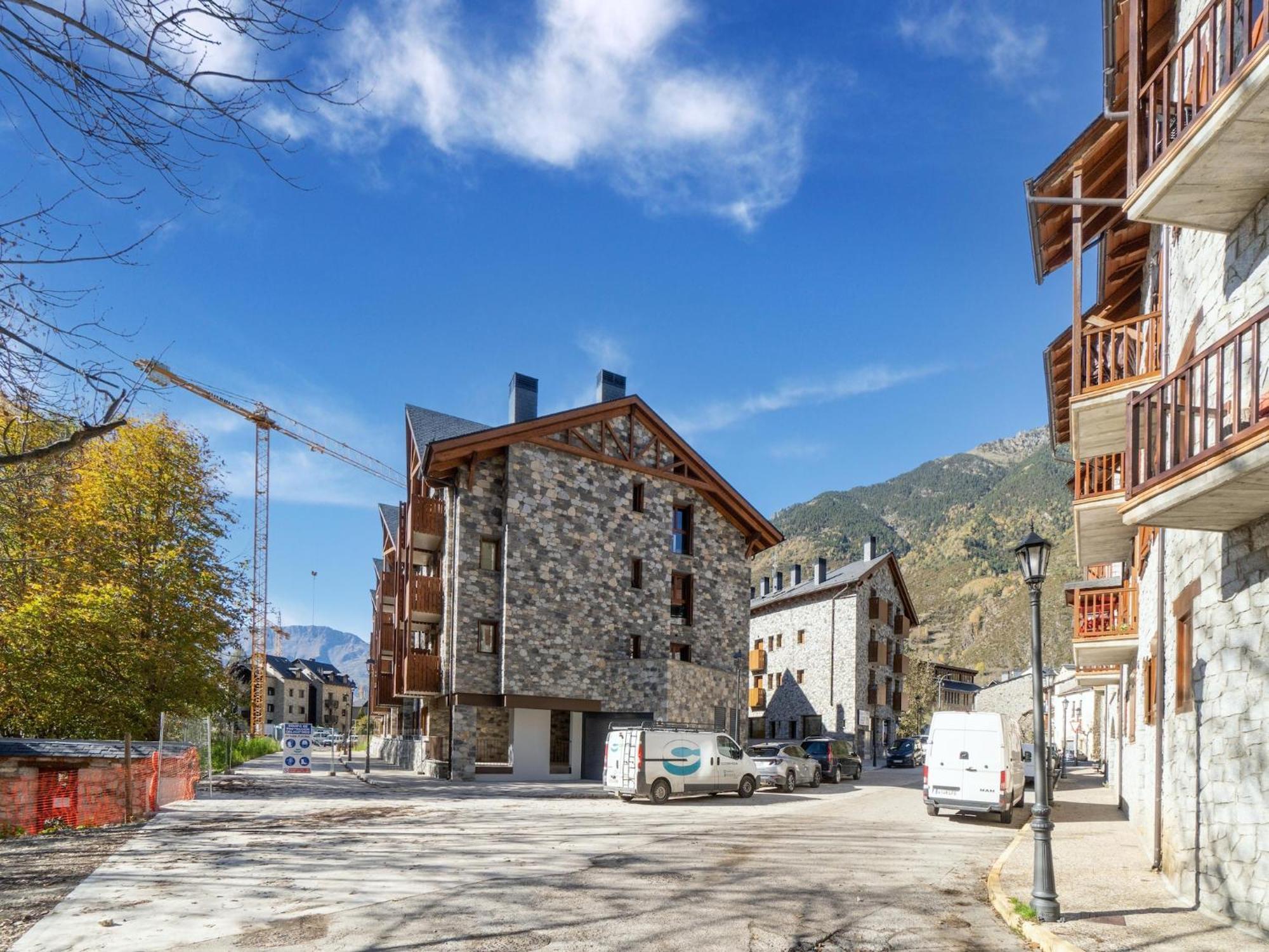 Natusliving Benasque E Apartment Bagian luar foto