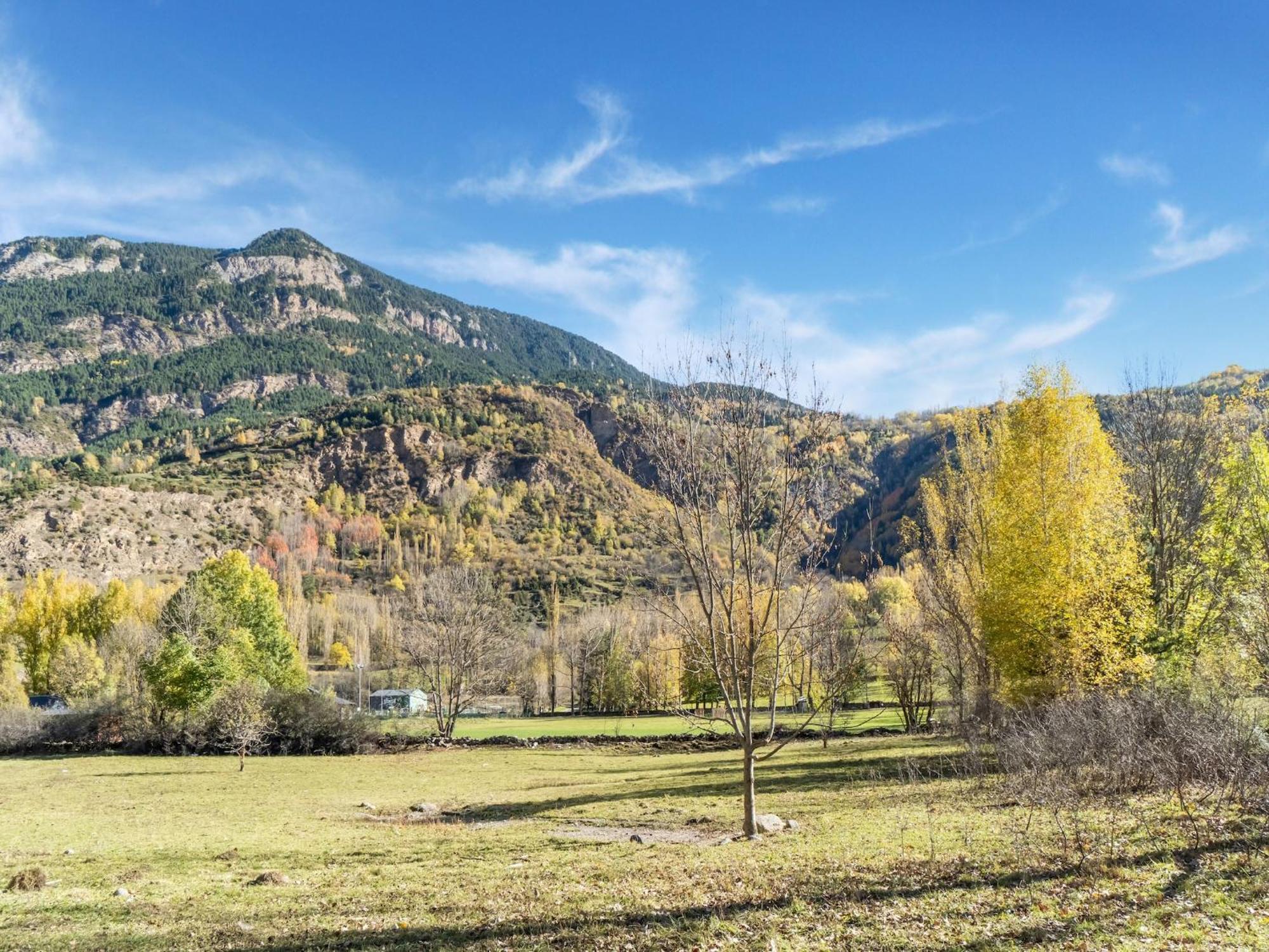 Natusliving Benasque E Apartment Bagian luar foto