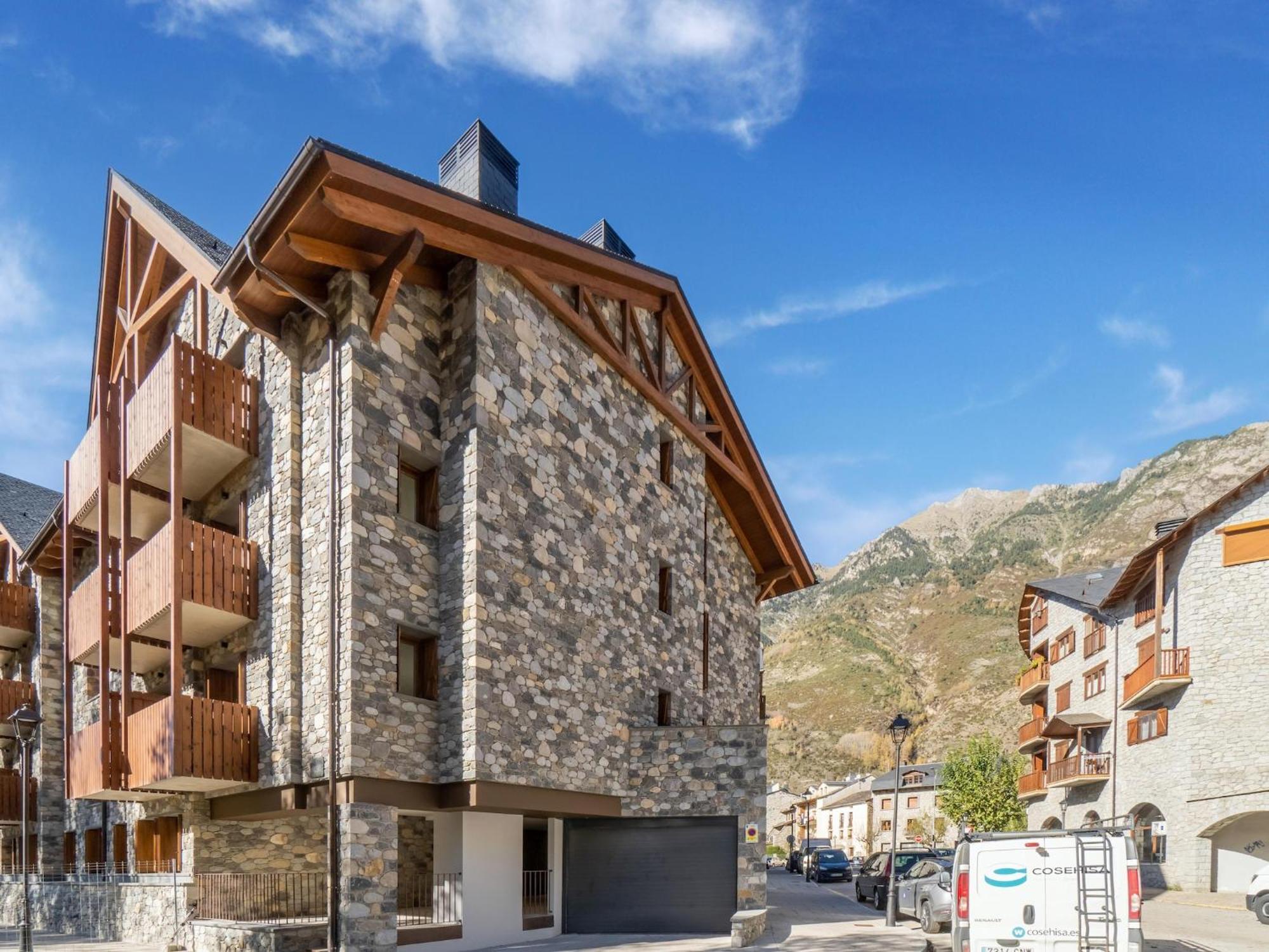 Natusliving Benasque E Apartment Bagian luar foto